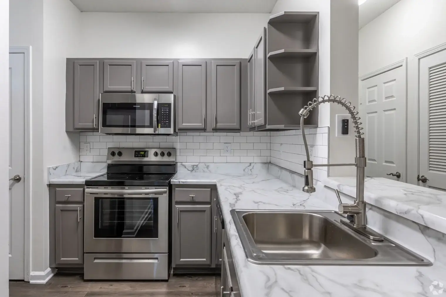 overlook-ridge-kitchen-area