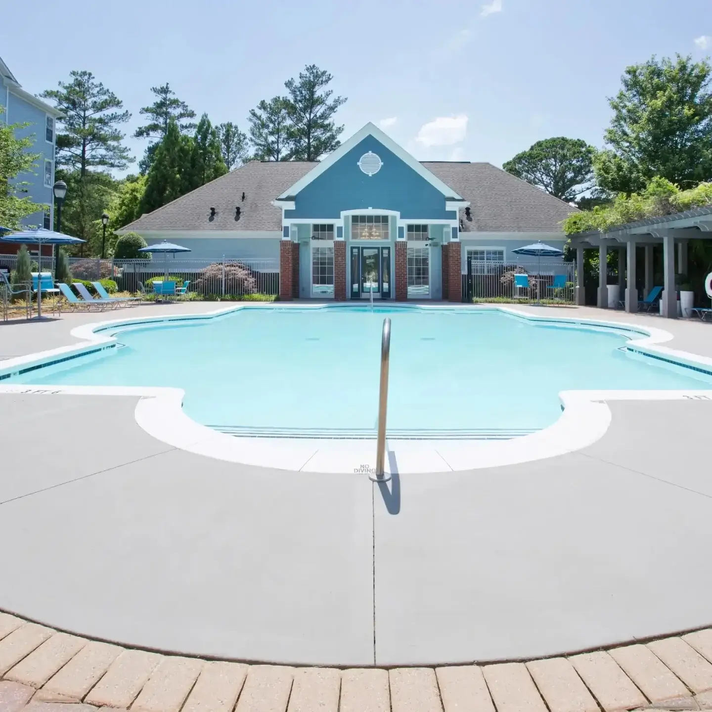overlook-ridge-pool-clubhouse-1
